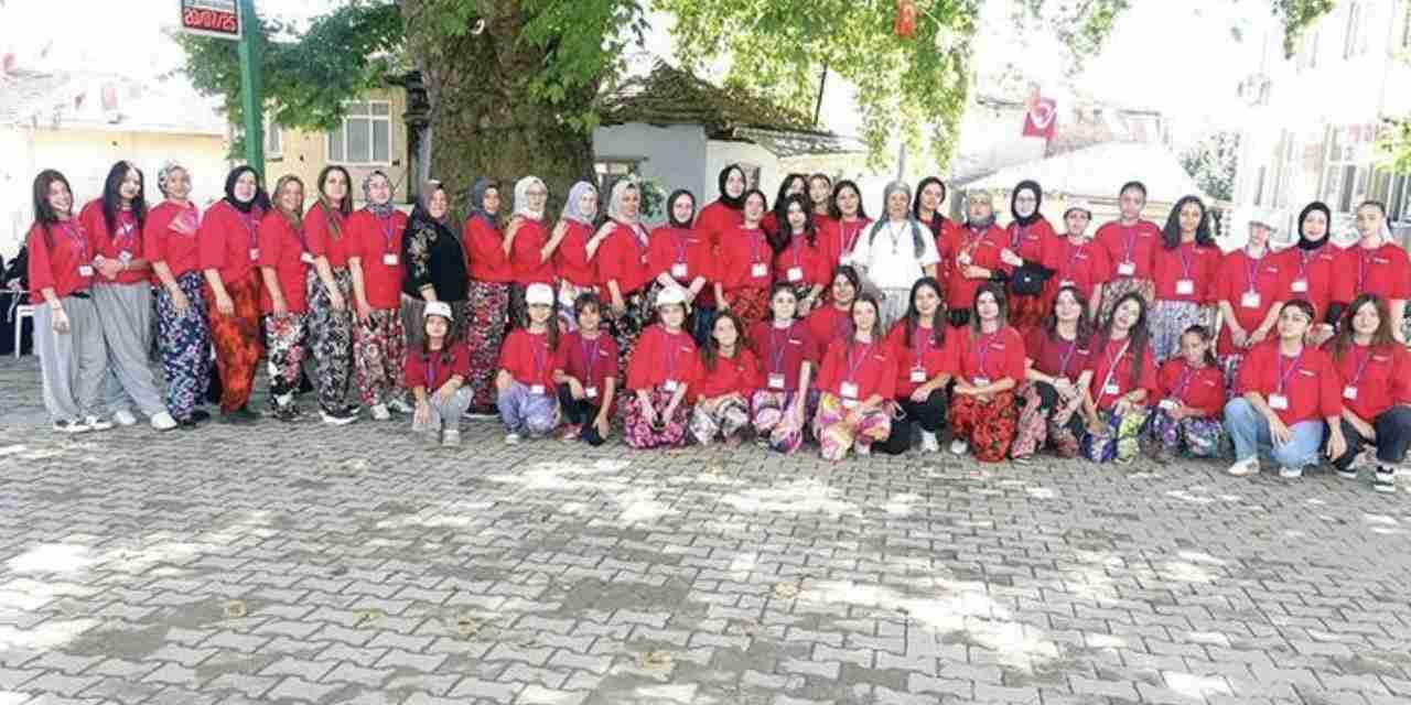 Jandarma nöbet tuttu mahalleye erkek alınmadı! 524 yıllık gelenek