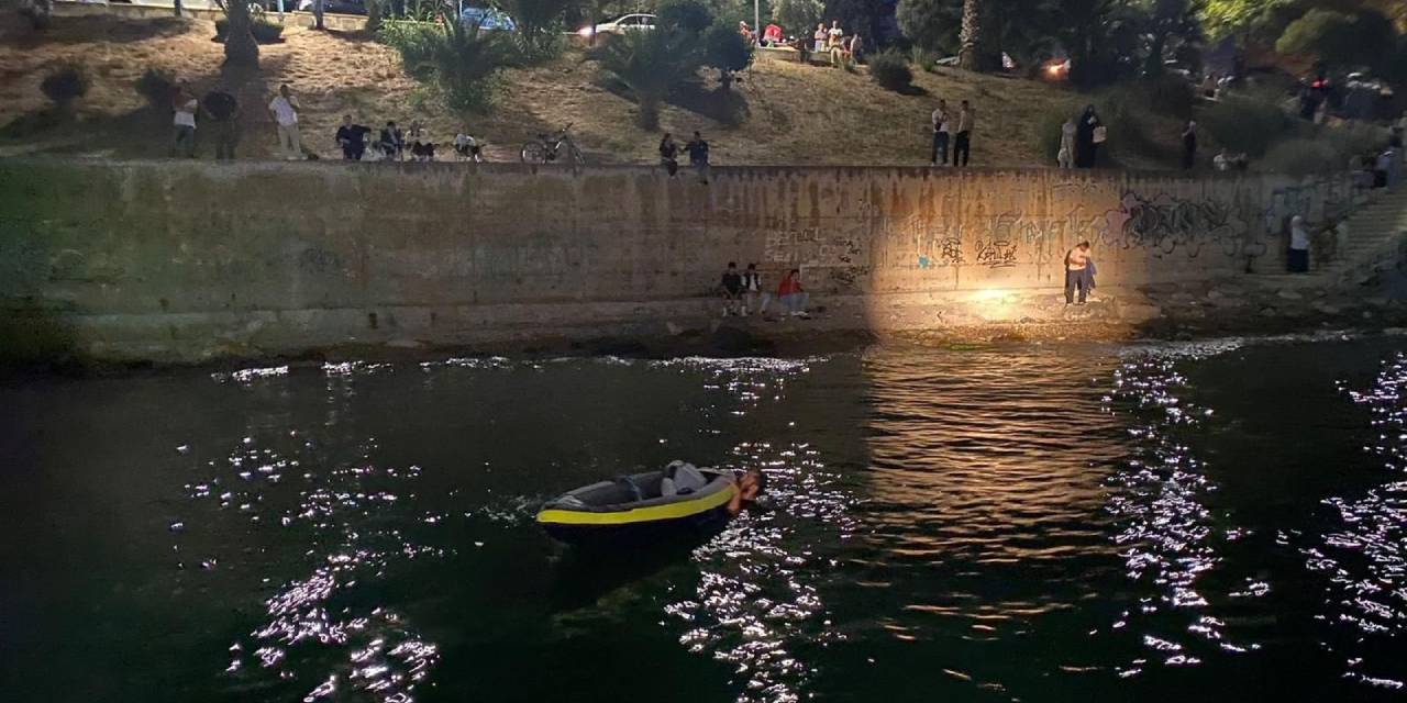 Yardıma koşanlar da akıntıya kapıldı! İmdatlarına sahil güvenlik yetişti