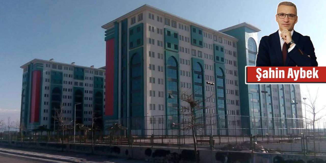 Milli Eğitim Akademileri gerçekten bir ihtiyaç mı, yoksa öğretmen yetiştirme sisteminde güç ve kontrol el mi değiştiriyor?