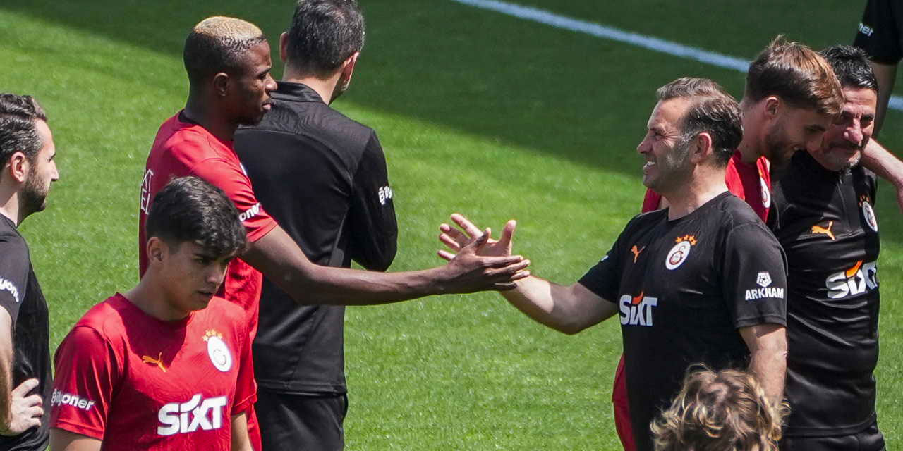 Okan Buruk Osimhen'i açıkladı