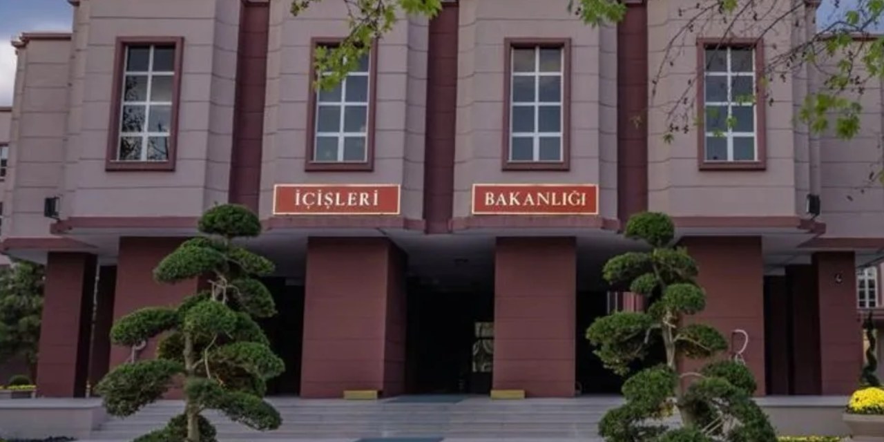 Başkası olsa yer yerinden oynardı! AKP'li belediyenin harcamalarına bakanlık kalkan oldu