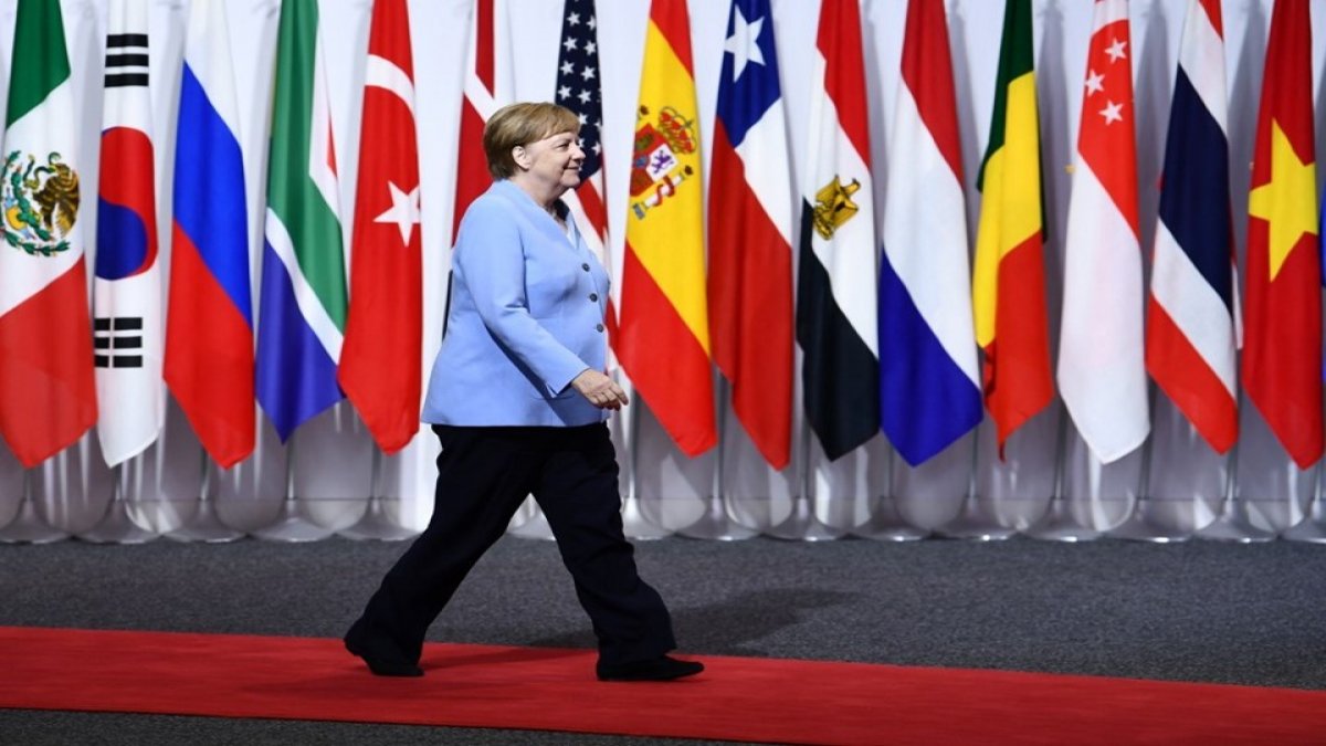 Titreme krizlerinin ardından Merkel G-20 zirvesinde!