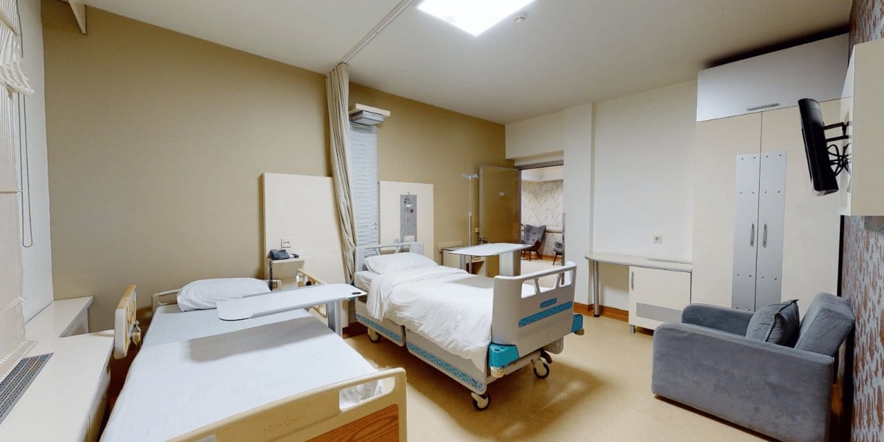 1983'te hizmete başladı: İstanbul'un köklü hastanesi iflas yolunda!