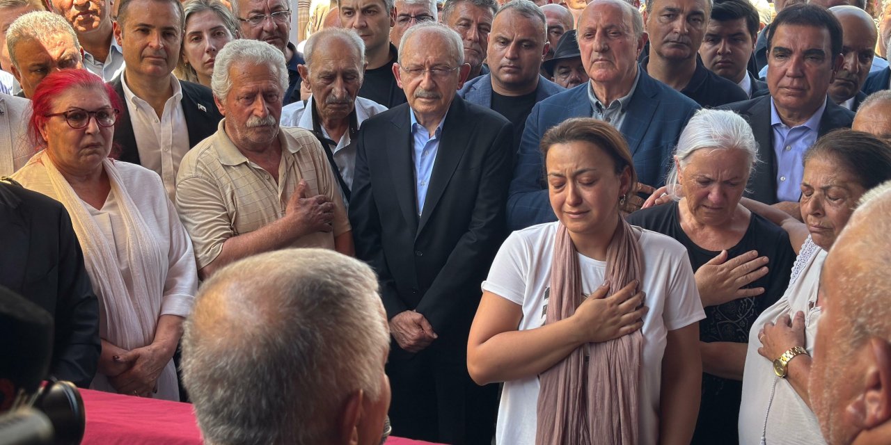 Adil Kılıçdaroğlu son yolculuğuna uğurlandı