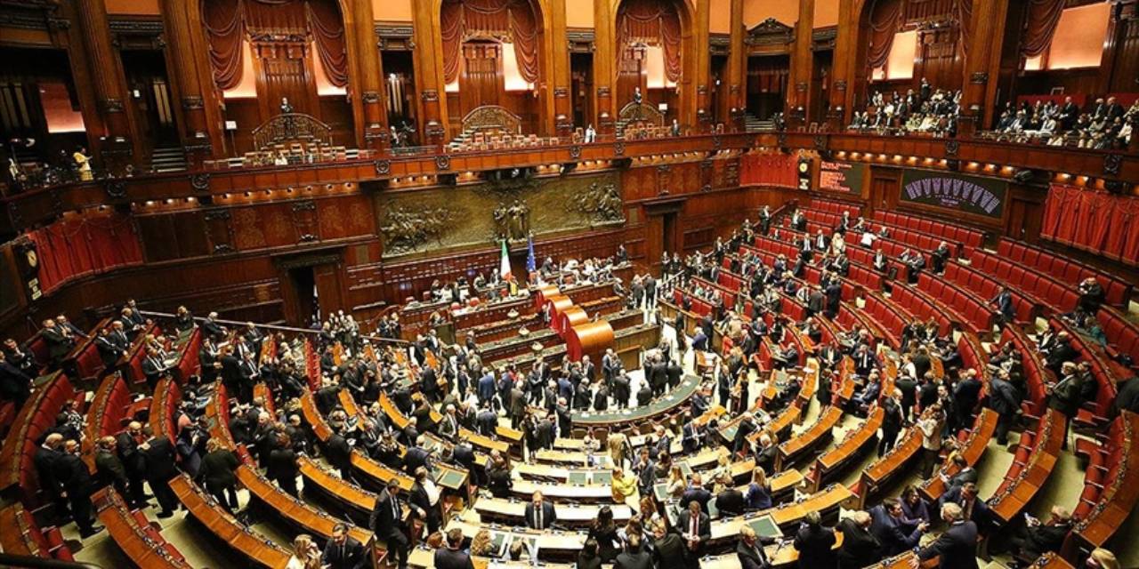 İsrail'den alınan ödül meclisi karıştırdı!