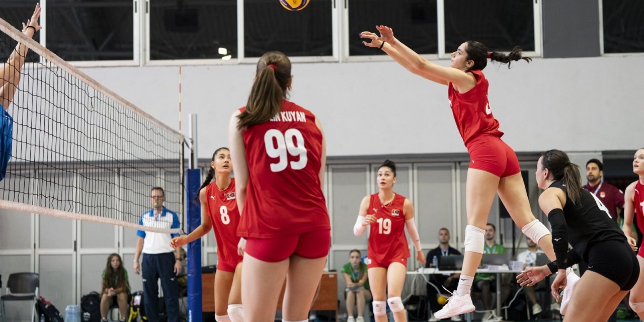 Harikasınız kızlar: Milli takım ezdi geçti