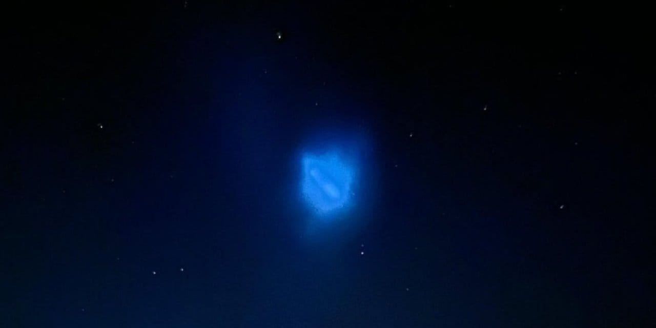 Herkes fotoğrafını paylaştı! Mavi cisim Türkiye'nin dört bir yanında görüldü