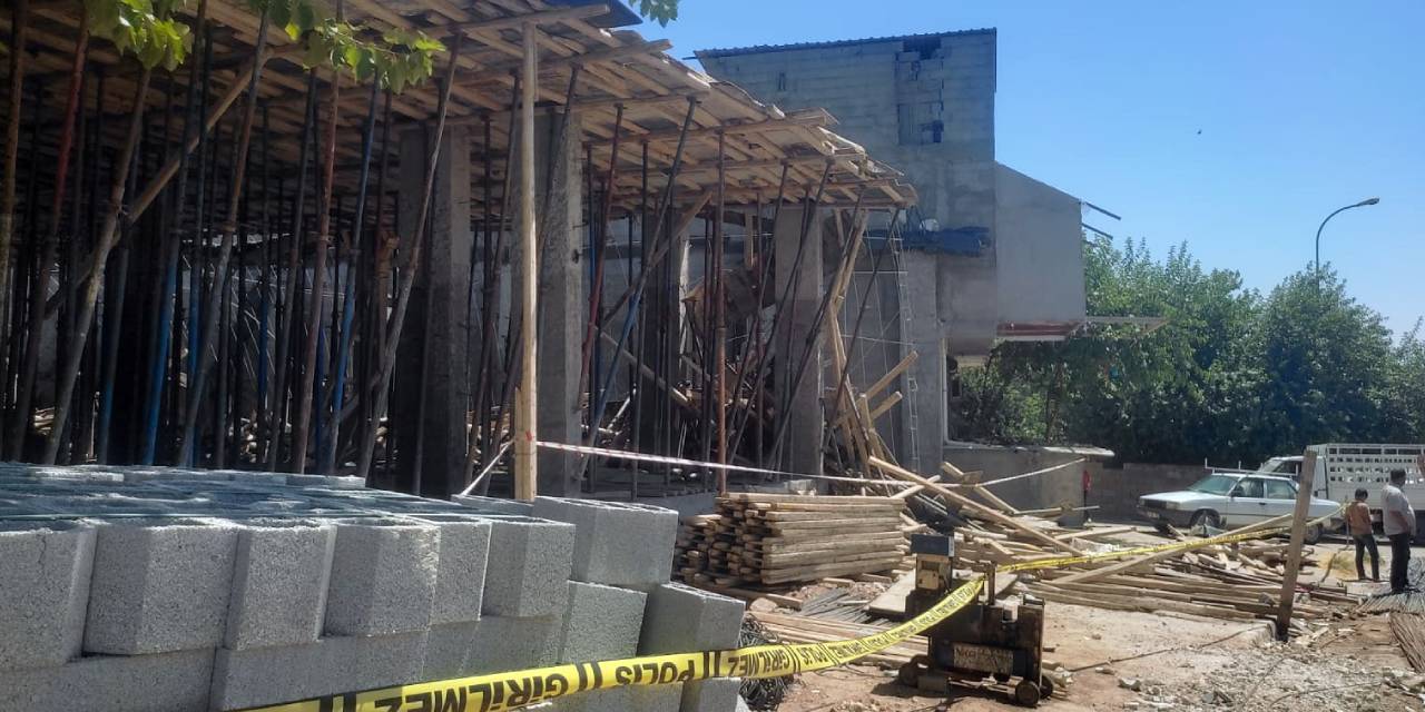 İnşaatta tabla çöktü! 7 işçi hastaneye kaldırıldı