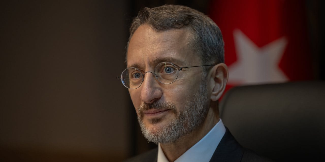 Fahrettin Altun yemin etti