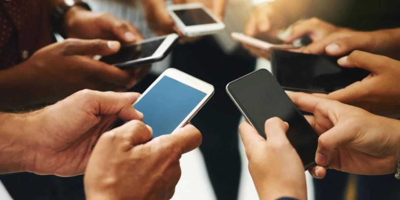 Mobil şebekeler çöktü: Arama yapılamıyor!