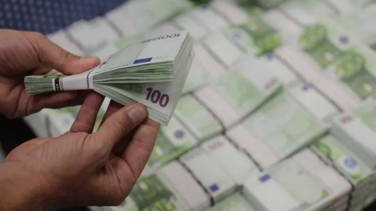 Adana'da 4 milyon 795 bin avroluk hırsızlık!