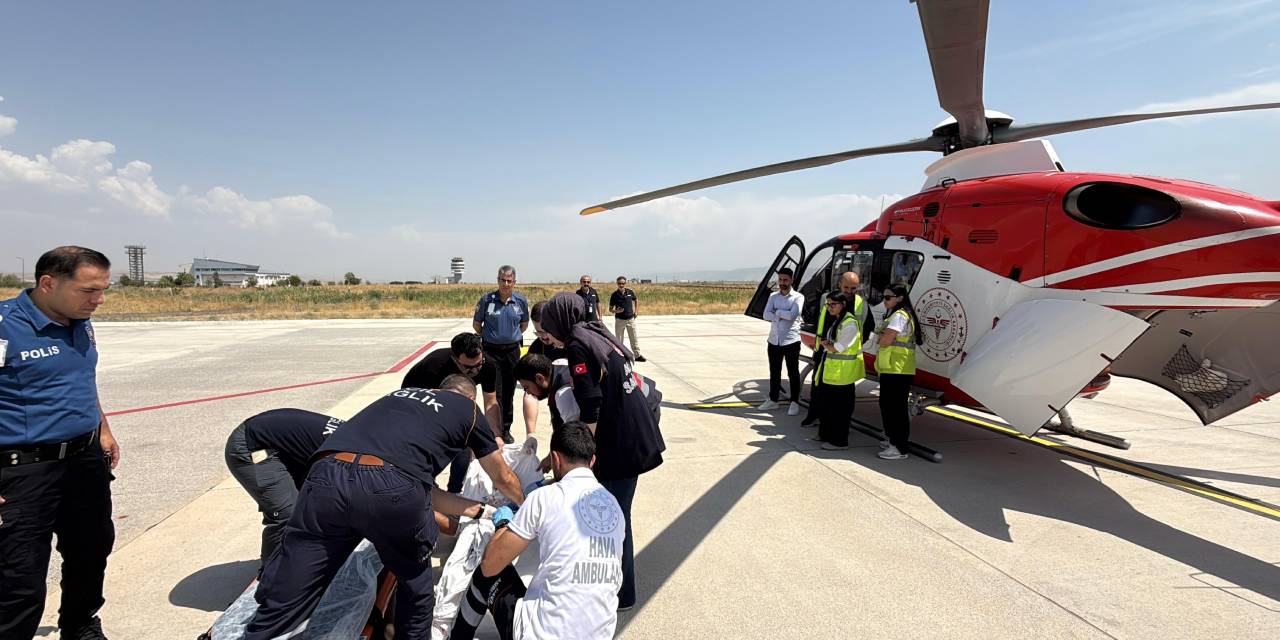 9 aylık bebek helikopterle Elazığ'a getirildi: Sağlık durumu ciddiyetini koruyor