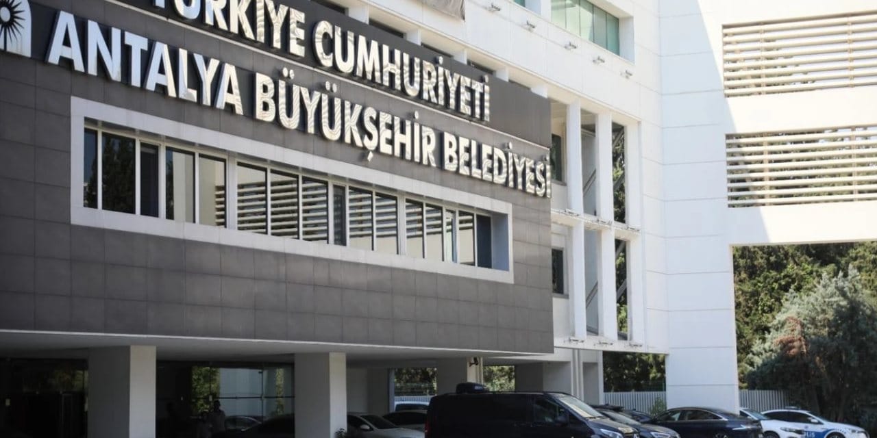 Son Dakika | Antalya Büyükşehir'e bir operasyon daha! 6 gözaltı