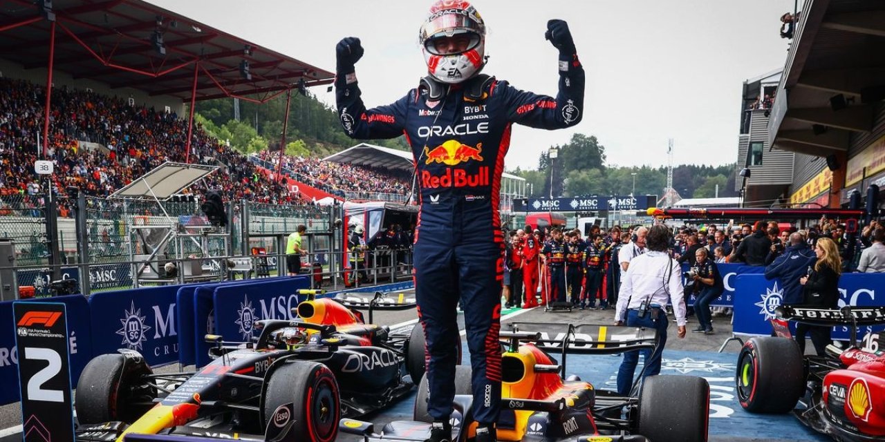 Verstappen fırtına gibi esti