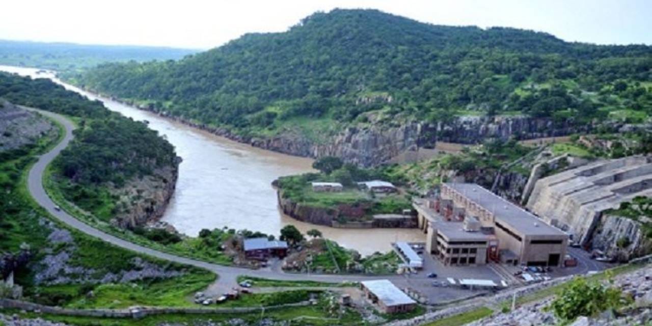 Pazara gidiyorlardı: 25 kişi hayatını kaybetti