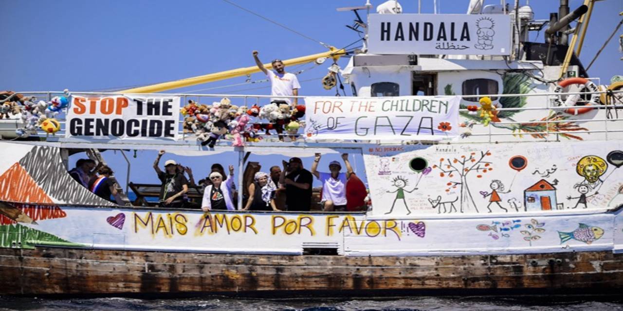 İsrail yardım gemisine müdahale etti: Dronla izliyordu