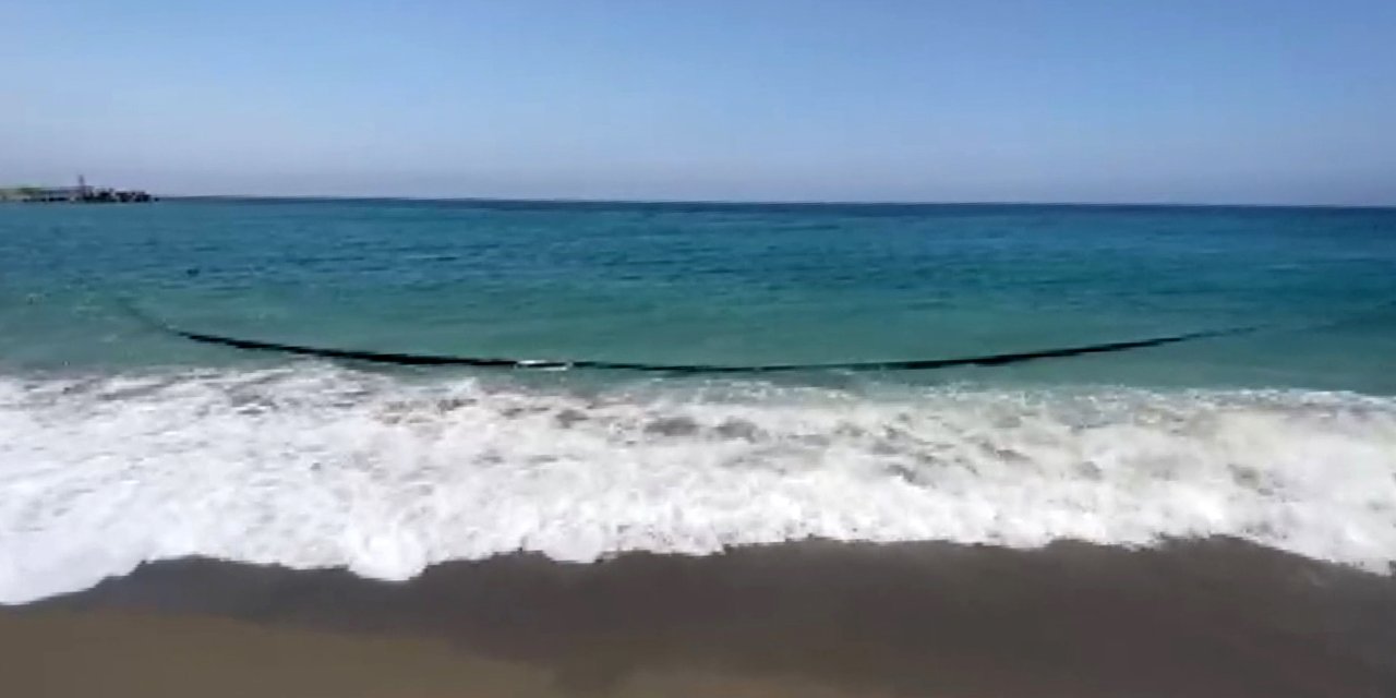 Antalya sahillerinde görülmemiş olay! Kıyıya vurdu, uzunluğu tam 500 metre