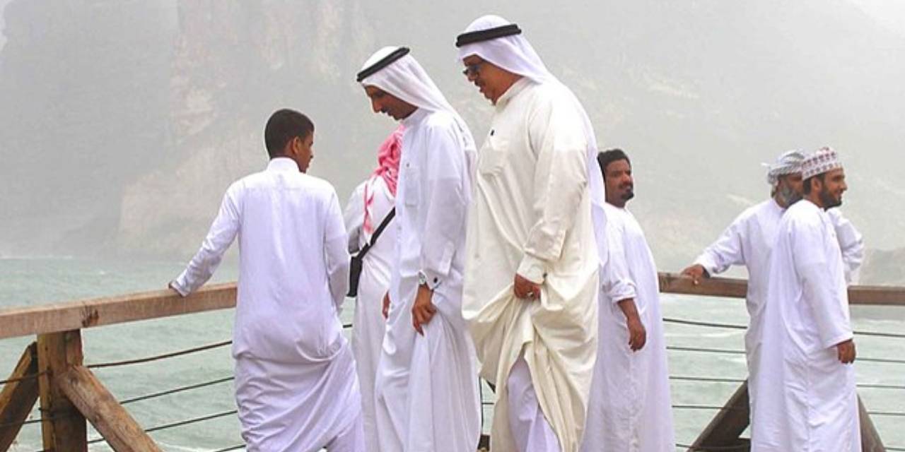 Araplar akın akın o şehre geliyor