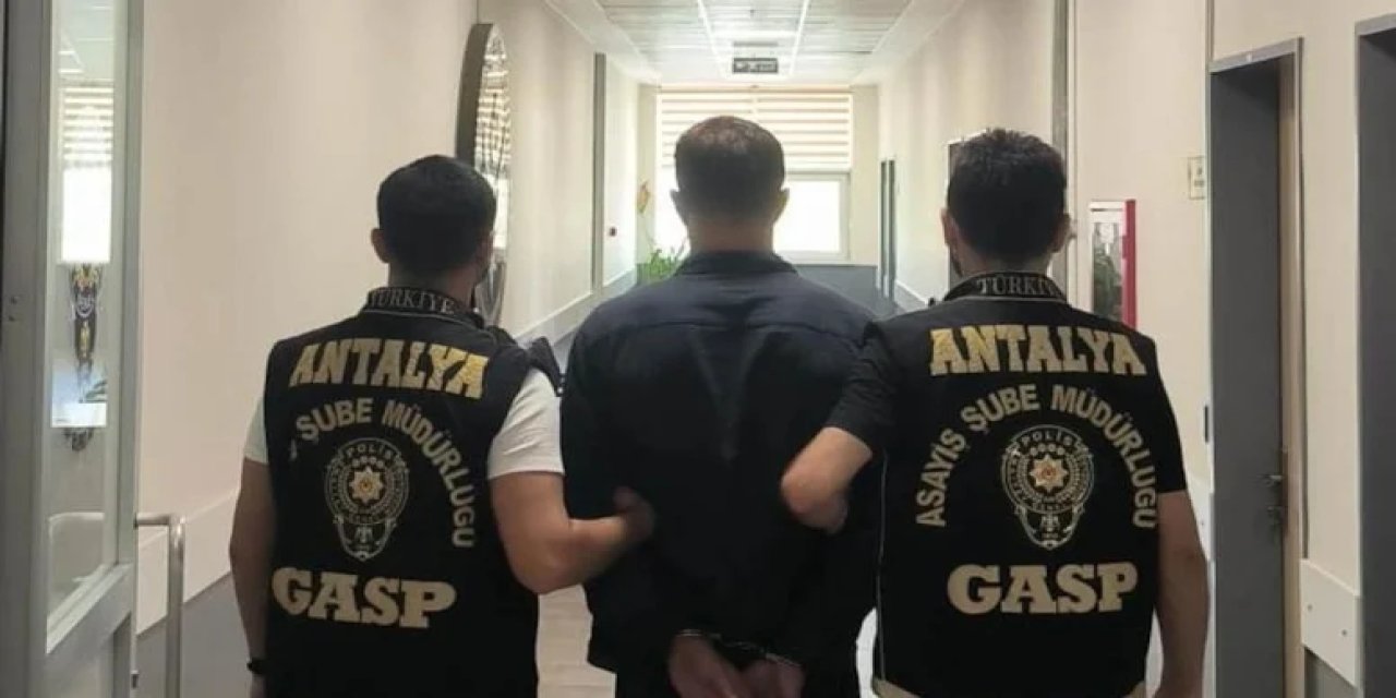 Oyuncak tabancayla soygun yapmaya çalıştı