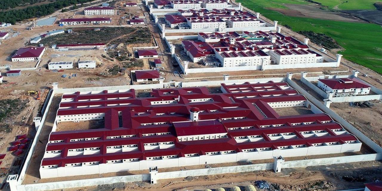 CHP'den yeni cezaevlerinin 'müjde' olarak duyurulmasına tepki