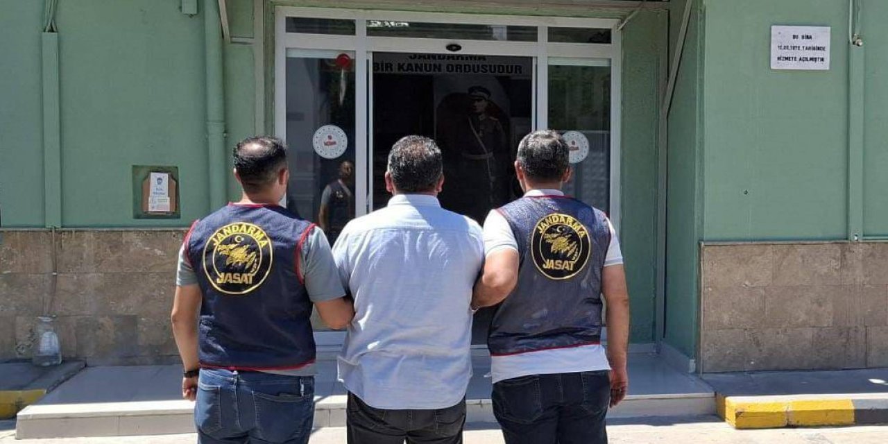 Cinayetten 25 yılla aranıyordu: Yakalanırken bir jandarma yaralandı