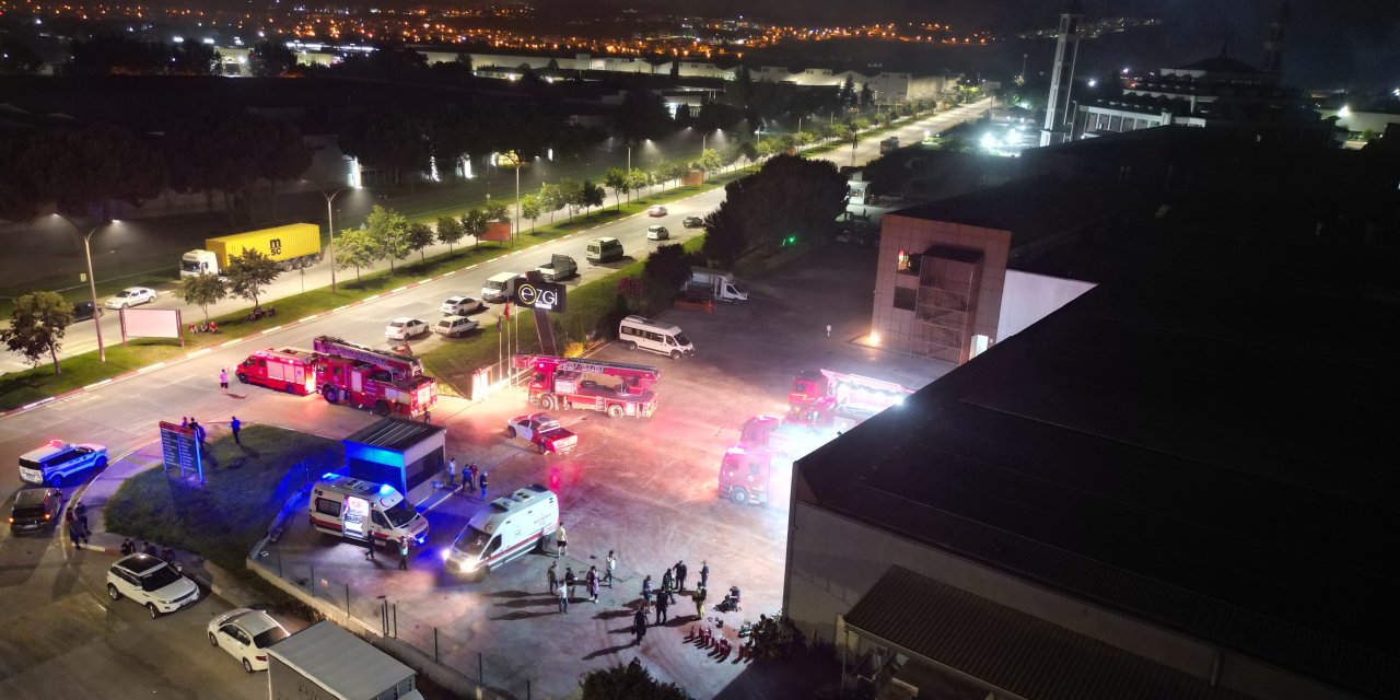 Bursa İnegöl'de yangın: Fabrikanın deposu alev aldı