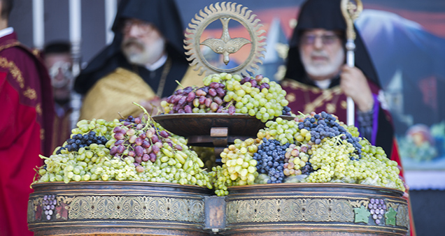 Asdvadzadzin Yortusu üzümün bereketiyle geliyor