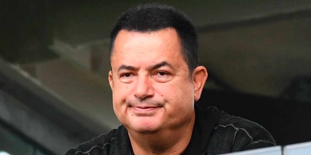 Acun Ilıcalı Süper Lig'den aldı: Formayı giydi bile