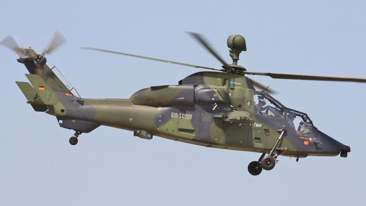 Almanya'da askeri helikopter düştü: Bir ölü, bir ağır yaralı