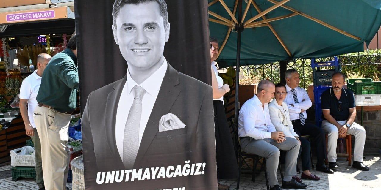 Ferdi Zeyrek dualarla anıldı