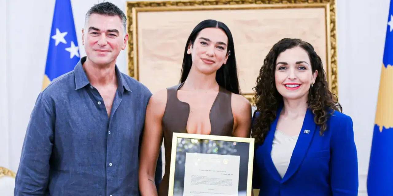 Ünlü şarkıcı Cumhurbaşkanlığı kararnamesiyle üçüncü vatandaşlığını aldı