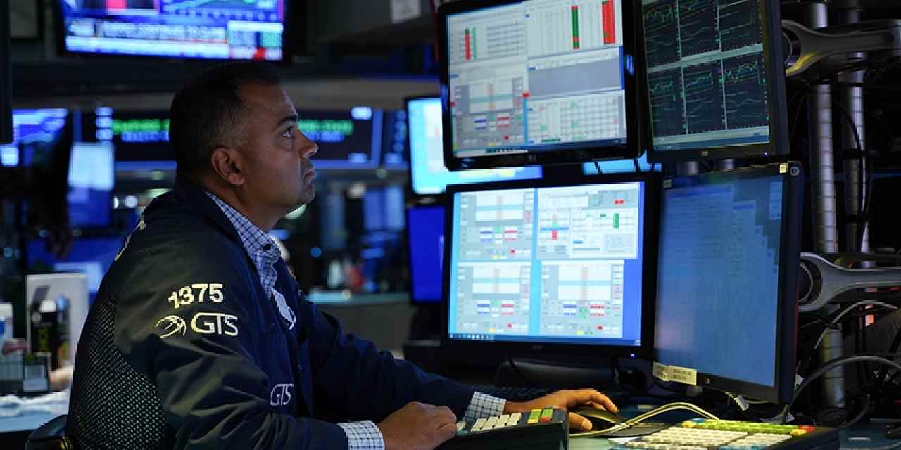 Küresel piyasalar nefesini tuttu: Gözler 15:30'a çevrildi