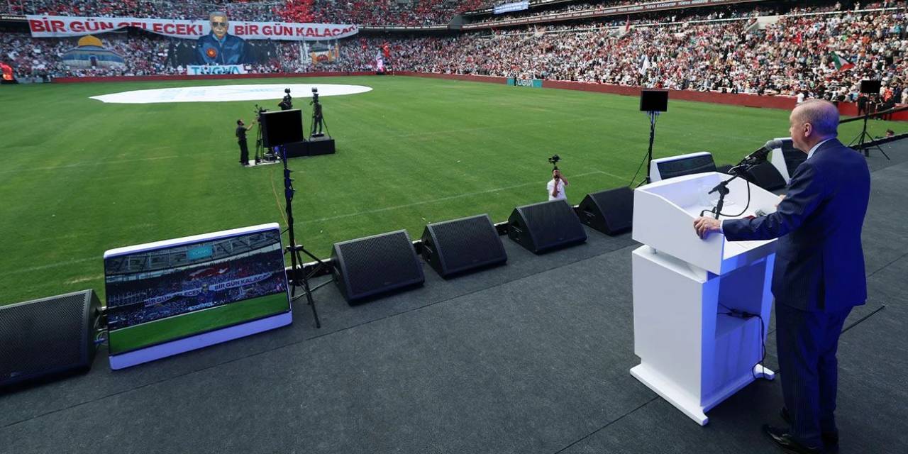 TÜGVA etkinliğinde çocuklara tekbir getirtildi