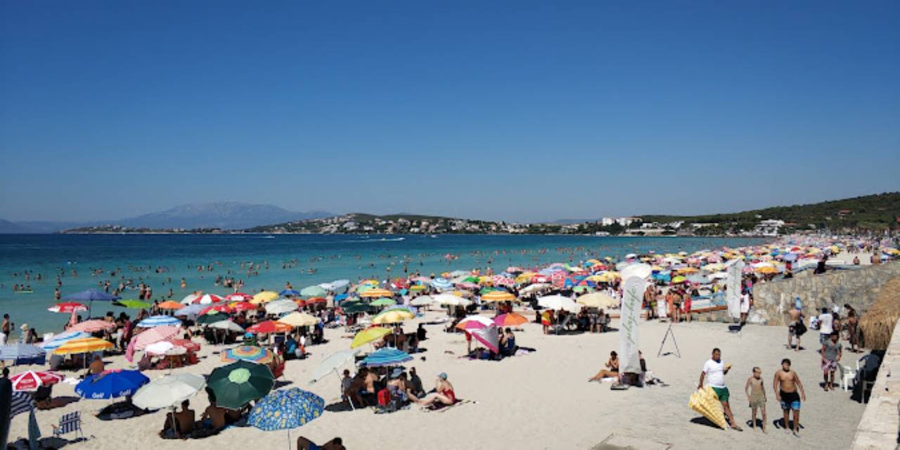 Çeşme'yi terk ediyorlar: Bu kadarı fazla geldi
