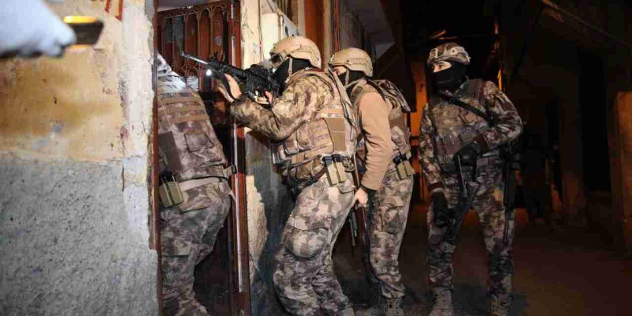 14 kentte IŞİD operasyonu: 26 kişi yakalandı!