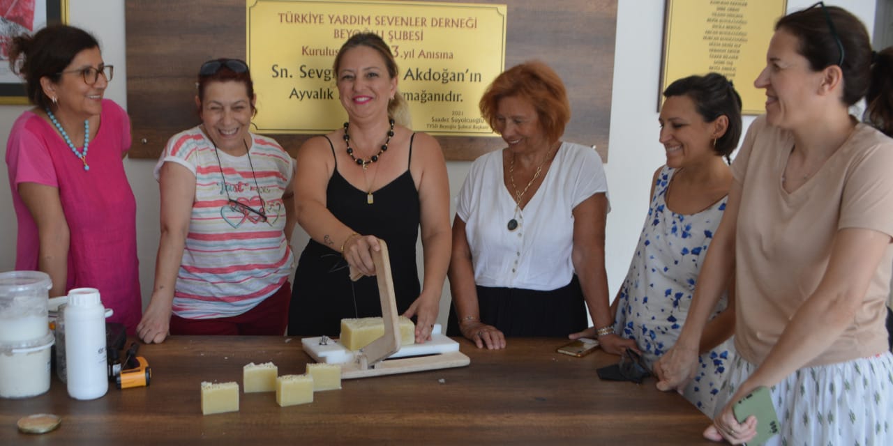 Defneden lavantaya… Sabunları Almanya ve Hollanda’ya gidiyor