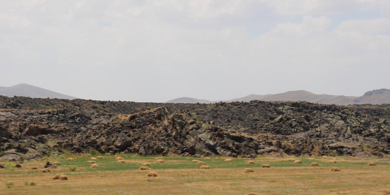 Ağrı'da lavların yuttuğu köyler 170 yıl sonra gün yüzüne çıkıyor