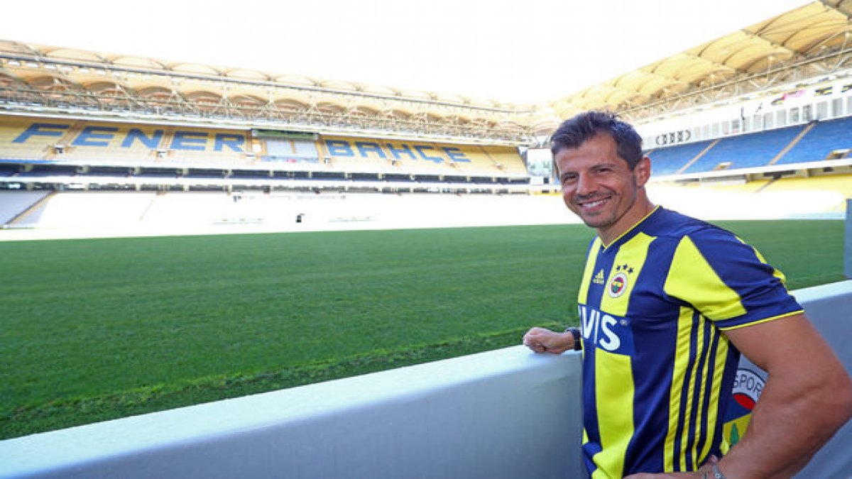 Emre Belözoğlu yeniden Fenerbahçe'de