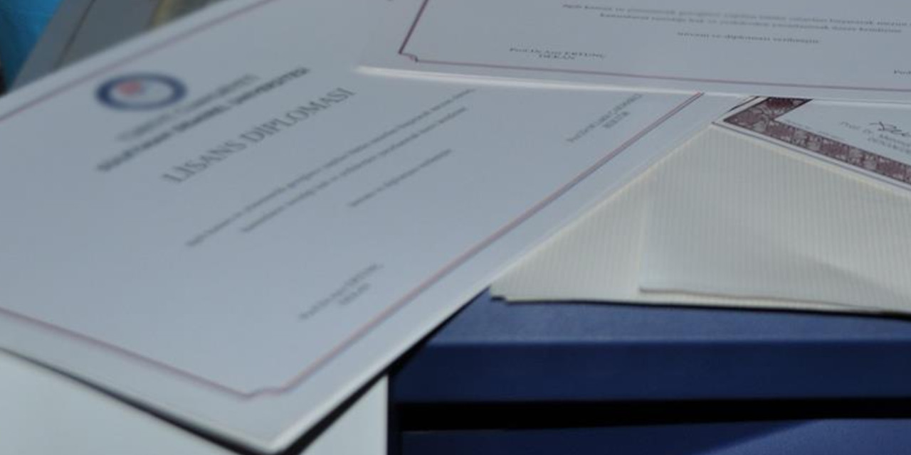 Eğitim-Bir-Sen'den sahte diplomalılara tepki: Yüzsüzler Listesi kamuoyuna duyurulmalıdır