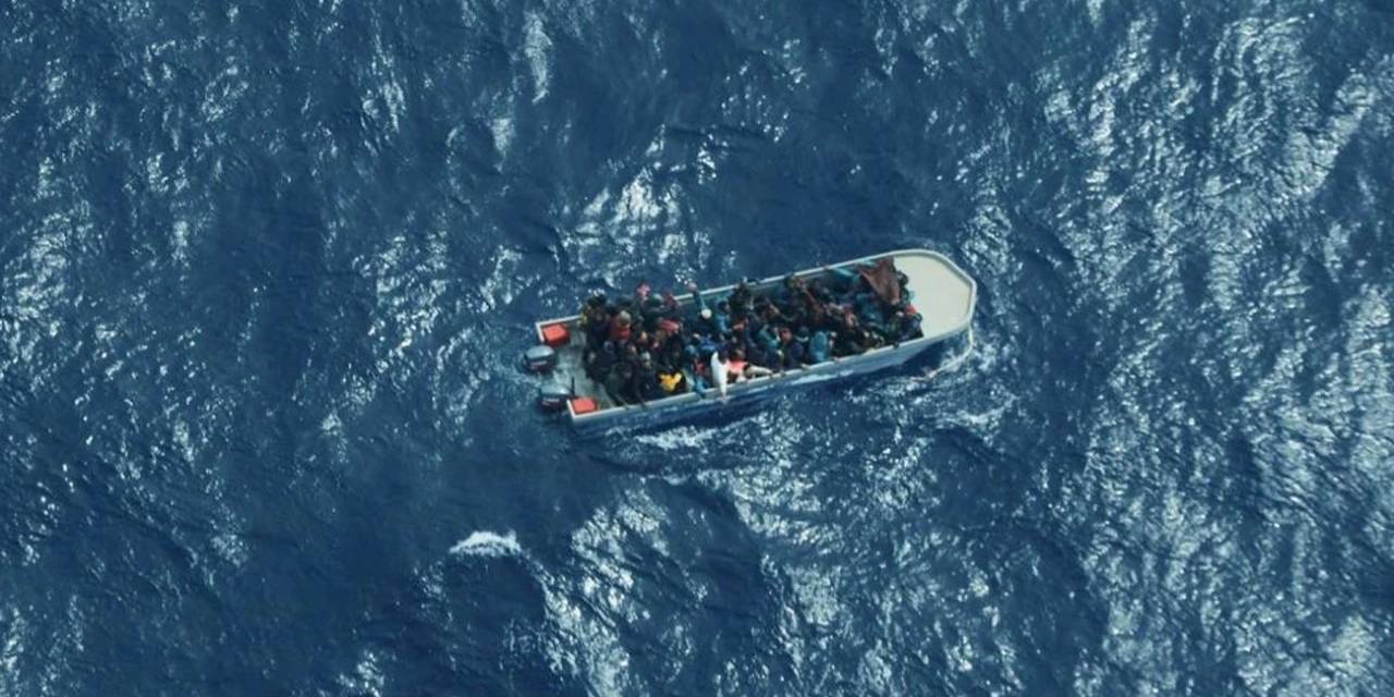 Göçmen teknesi battı: 68 kişi hayatını kaybetti