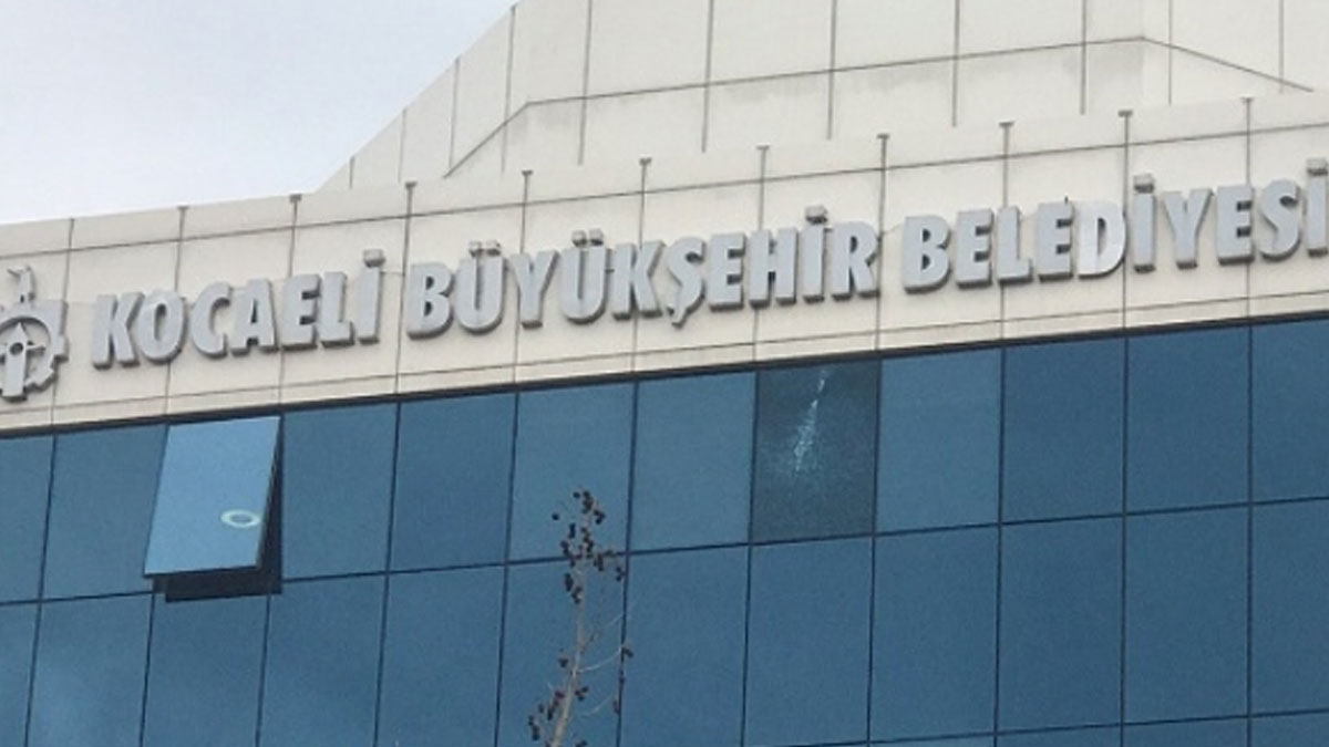 Türkiye'nin en borçlu belediyesi telefon cingılına 245 bin lira harcadı