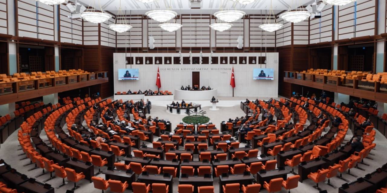 'Sahte diploma' iddiaları Meclis gündeminde