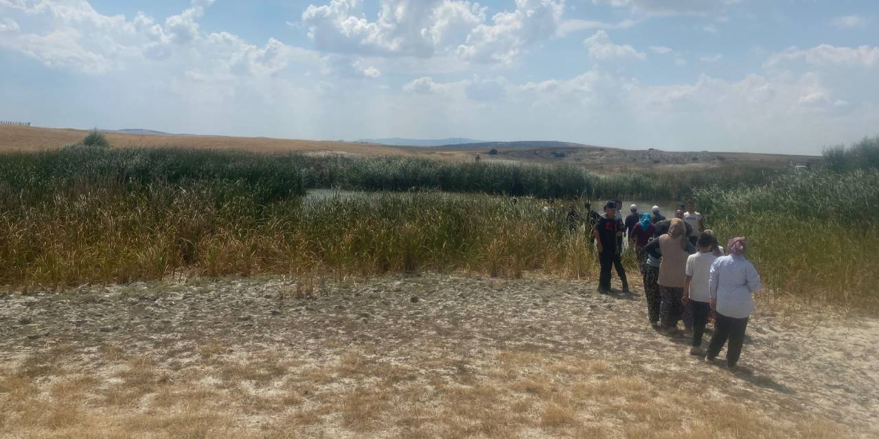 Serinlemek için gölete giren 2 çocuktan acı haber!