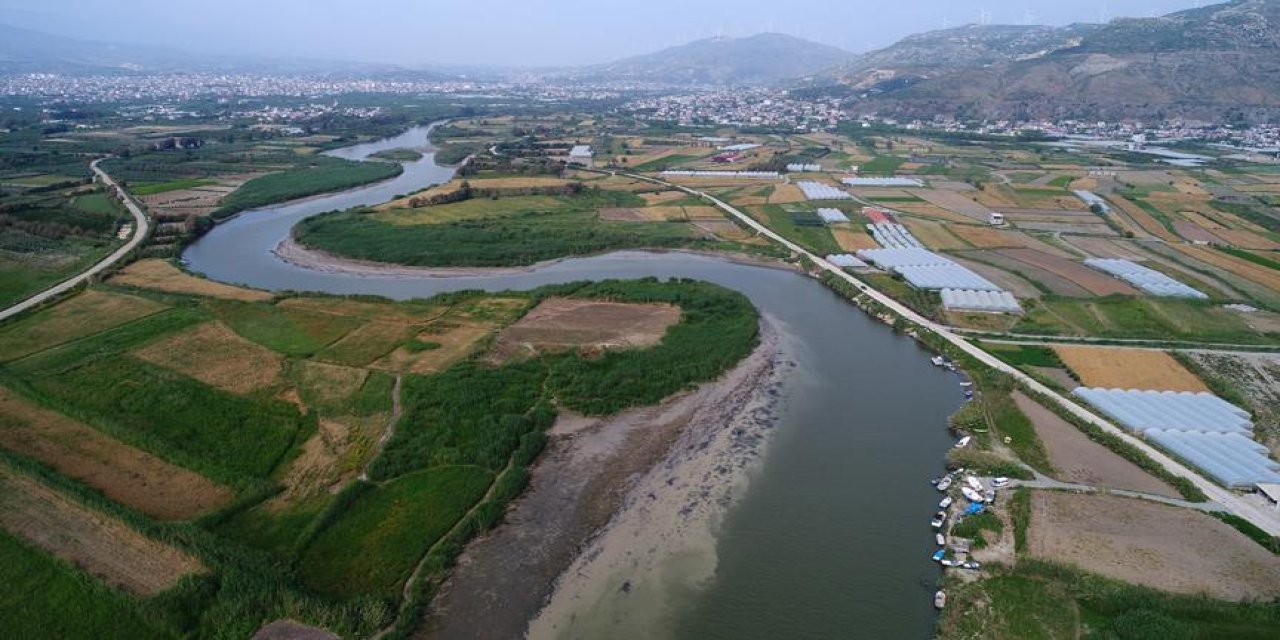 Asi Nehri'nde bir erkeğin cansız bedeni bulundu