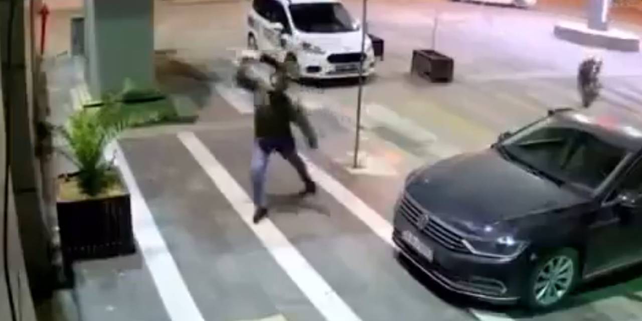 DEM Partili belediyeye taşlı saldırı!
