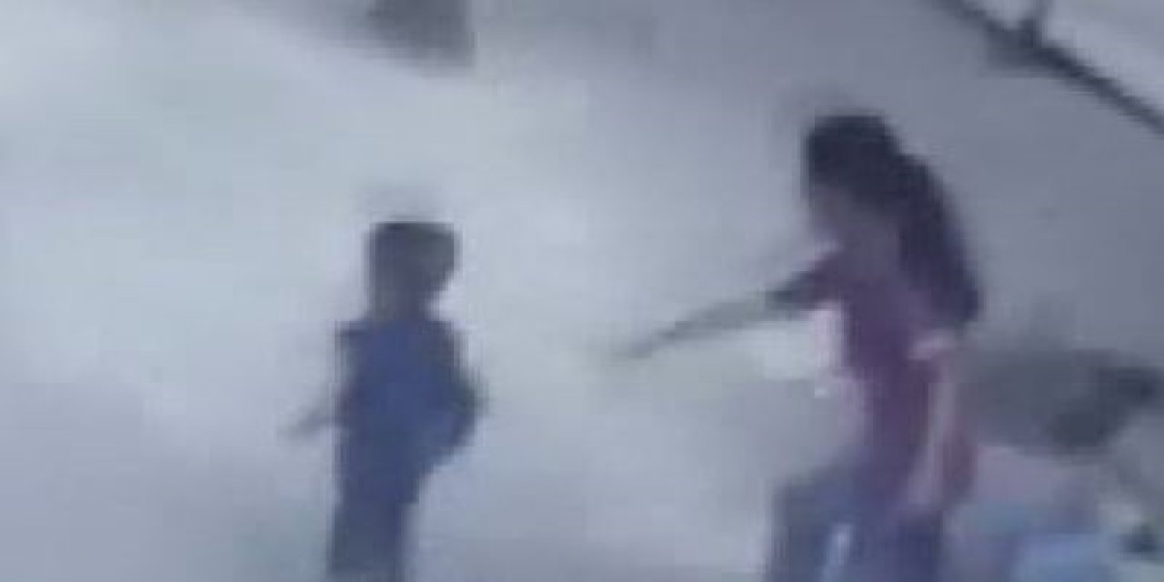 Otobüsün çarptığı 3 yaşındaki Muhammed yaşam savaşını kaybetti