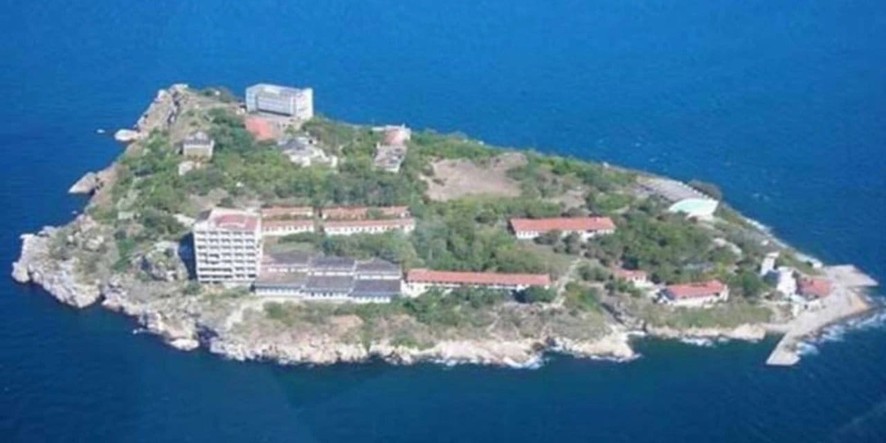 İmralı Adası’na anıt yapılacak!