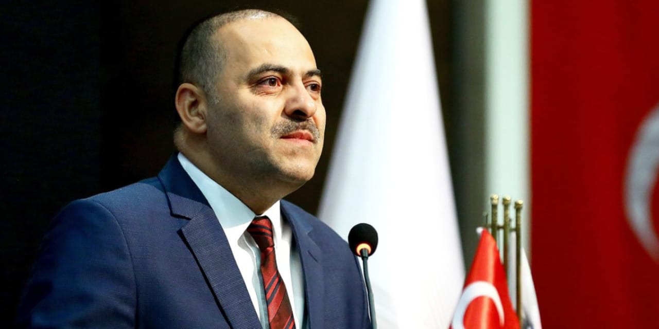 10 diplomalı bakan yardımcısının dikkat çeken çift doktora başarısı