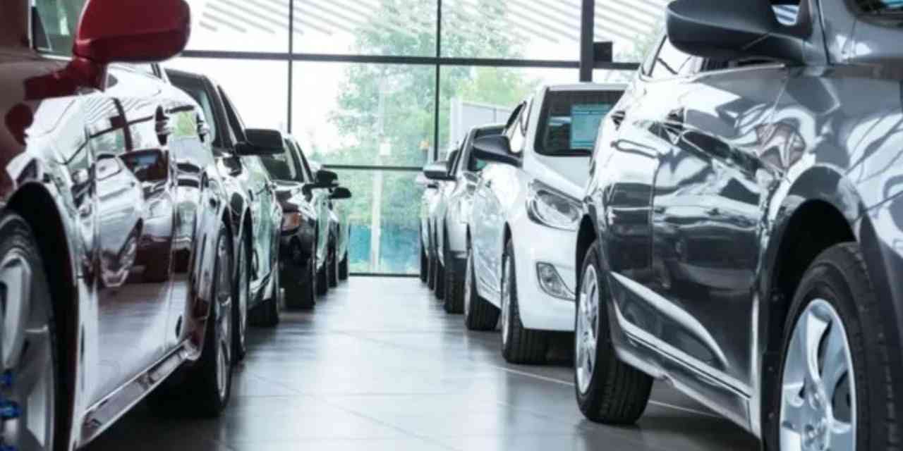 En ucuz otomobiller belli oldu: Fiyat listesi yayınlandı