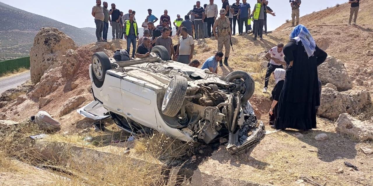Otomobil şarampole yuvarlandı: 7 yaralı